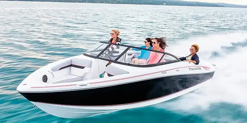 Licencia de yate a motor